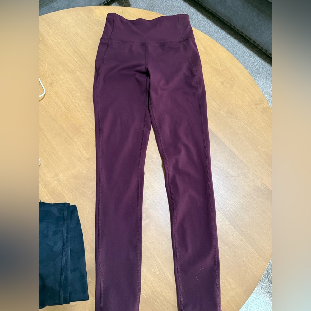 Vuori Women's Deep Burgundy Leggings